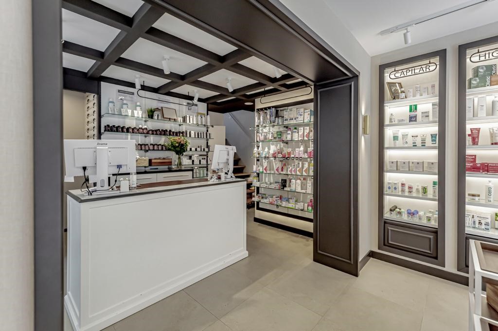 Farmacia Elfo Calle Elfo 61 Madrid interior 30