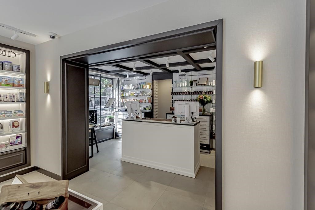 Farmacia Elfo Calle Elfo 61 Madrid interior 31