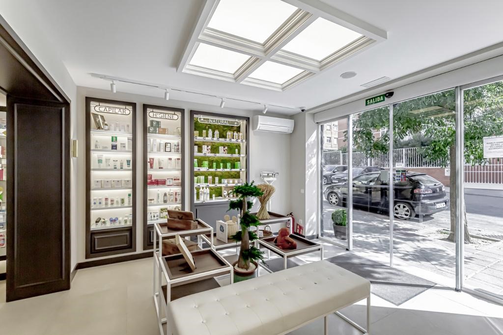 Farmacia Elfo Calle Elfo 61 Madrid interior 37